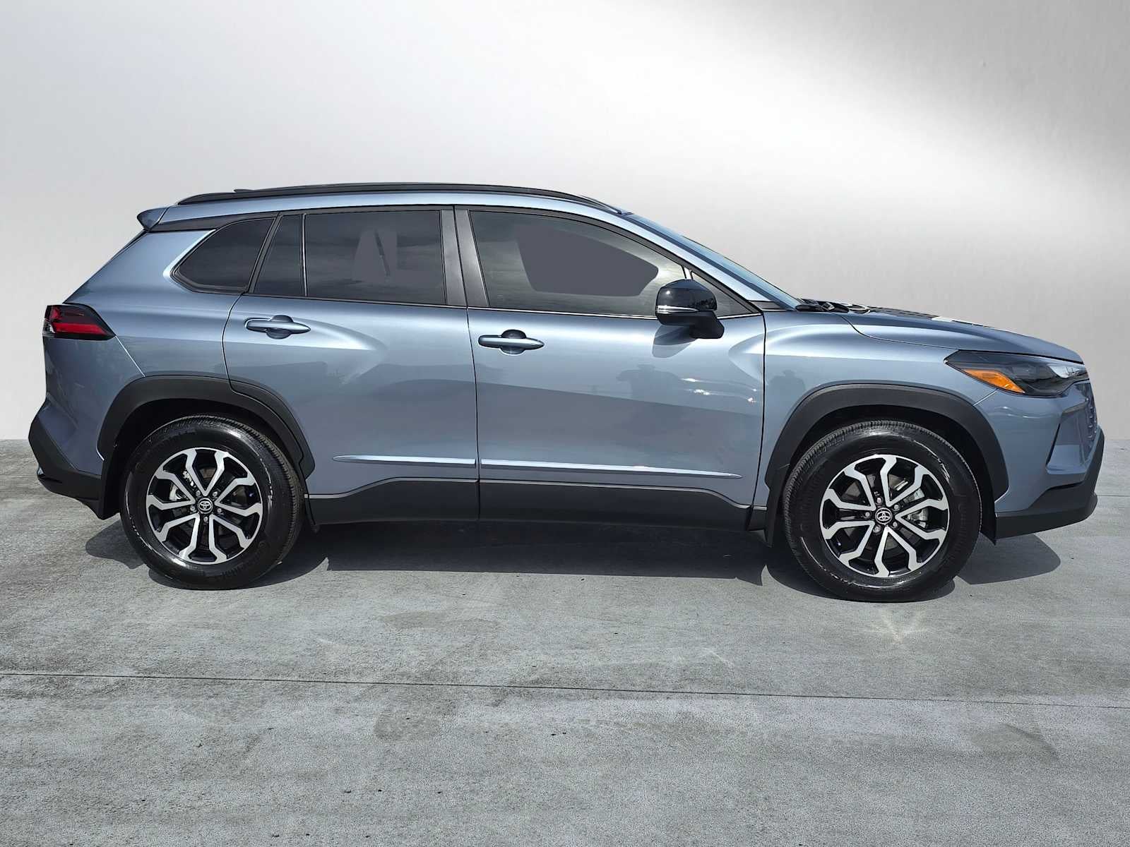 2026 Toyota Corolla Cross Hybrid SE