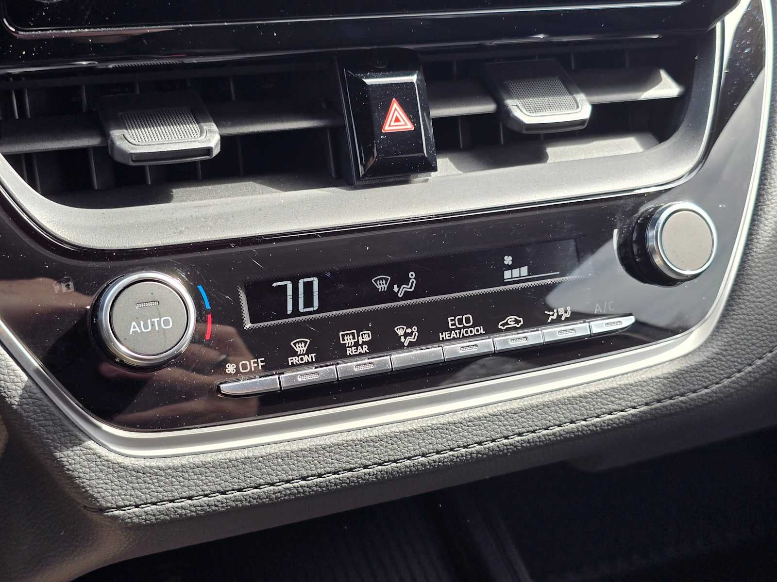 2026 Toyota Corolla Cross Hybrid SE