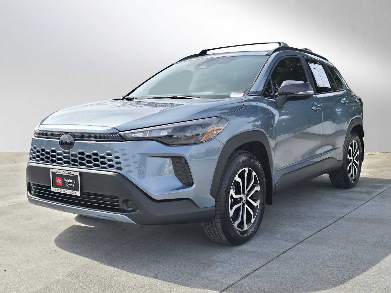 2026 Toyota Corolla Cross Hybrid SE