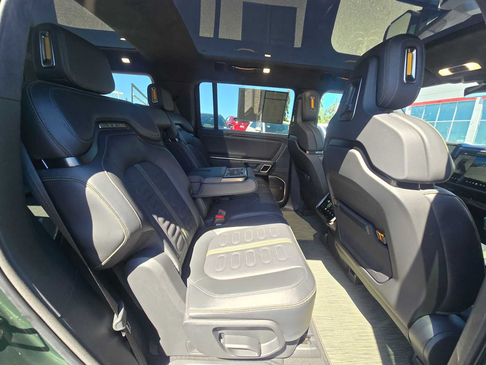 2024 Rivian R1S Adventure