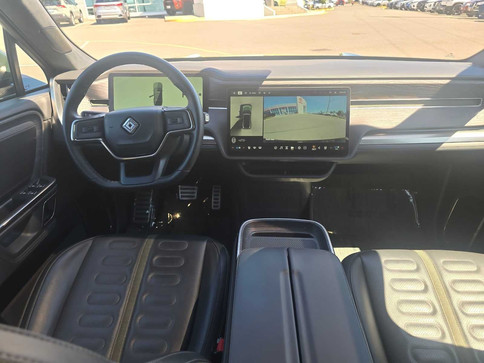 2024 Rivian R1S Adventure