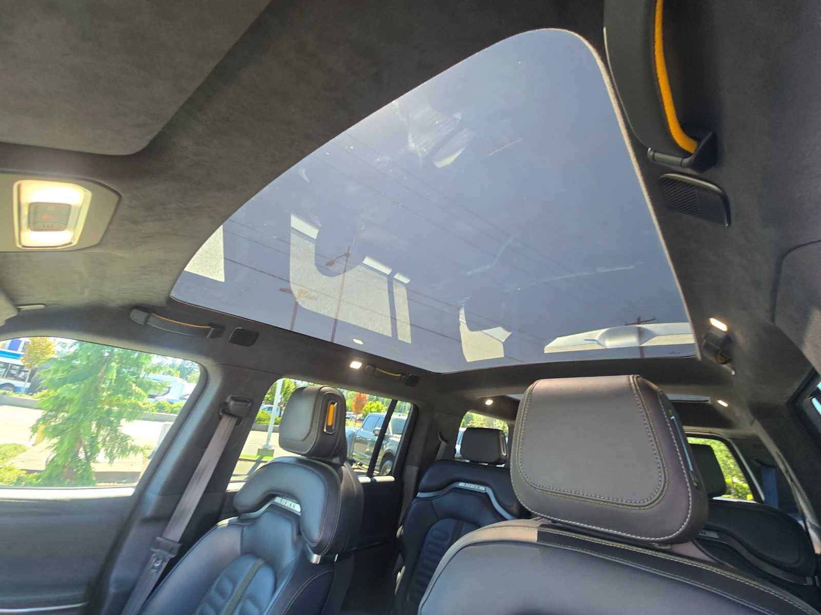 2024 Rivian R1S Adventure