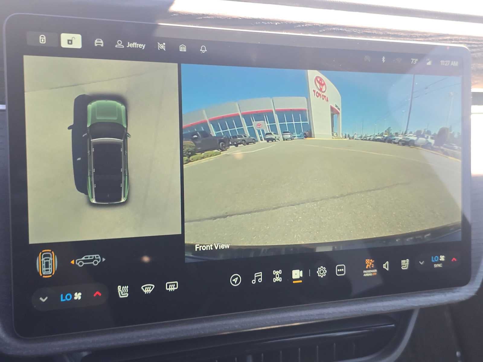 2024 Rivian R1S Adventure