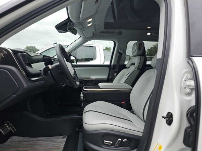 2024 Rivian R1S Adventure