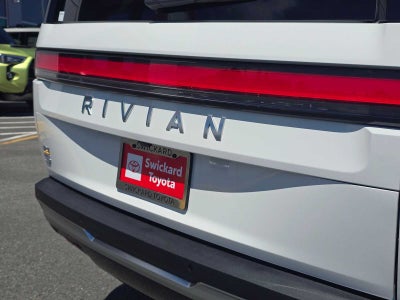 2024 Rivian R1S Adventure