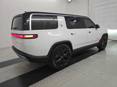2024 Rivian R1S Adventure