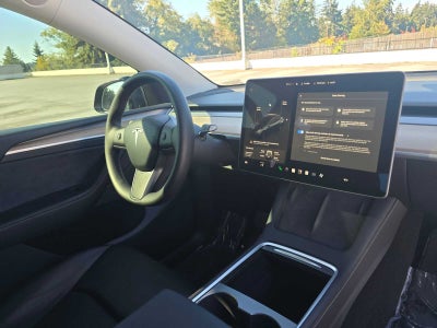 2025 Tesla Model Y Long Range