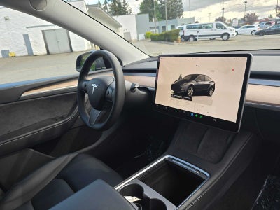 2023 Tesla Model Y Base