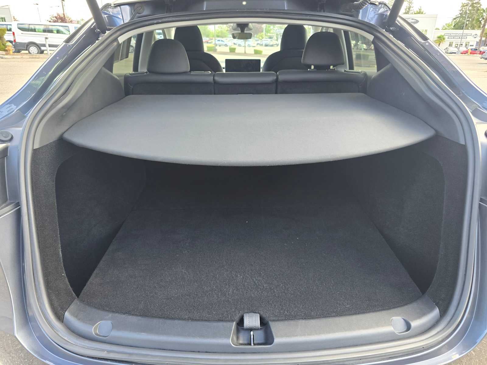 2023 Tesla Model Y Base