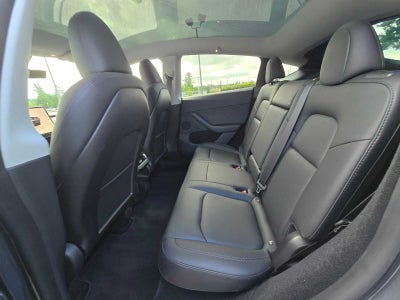 2023 Tesla Model Y Base