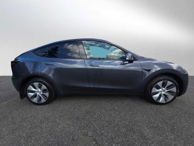 2023 Tesla Model Y Base