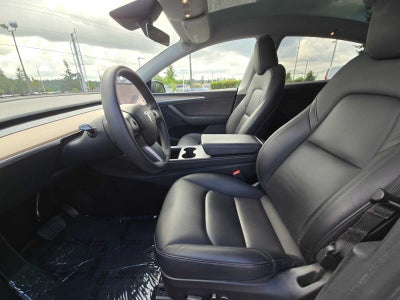 2023 Tesla Model Y Base