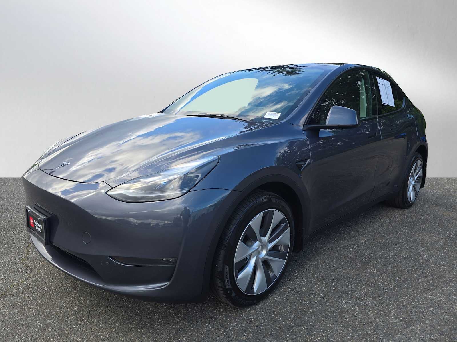 2023 Tesla Model Y Base
