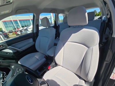 2018 Subaru Forester Base