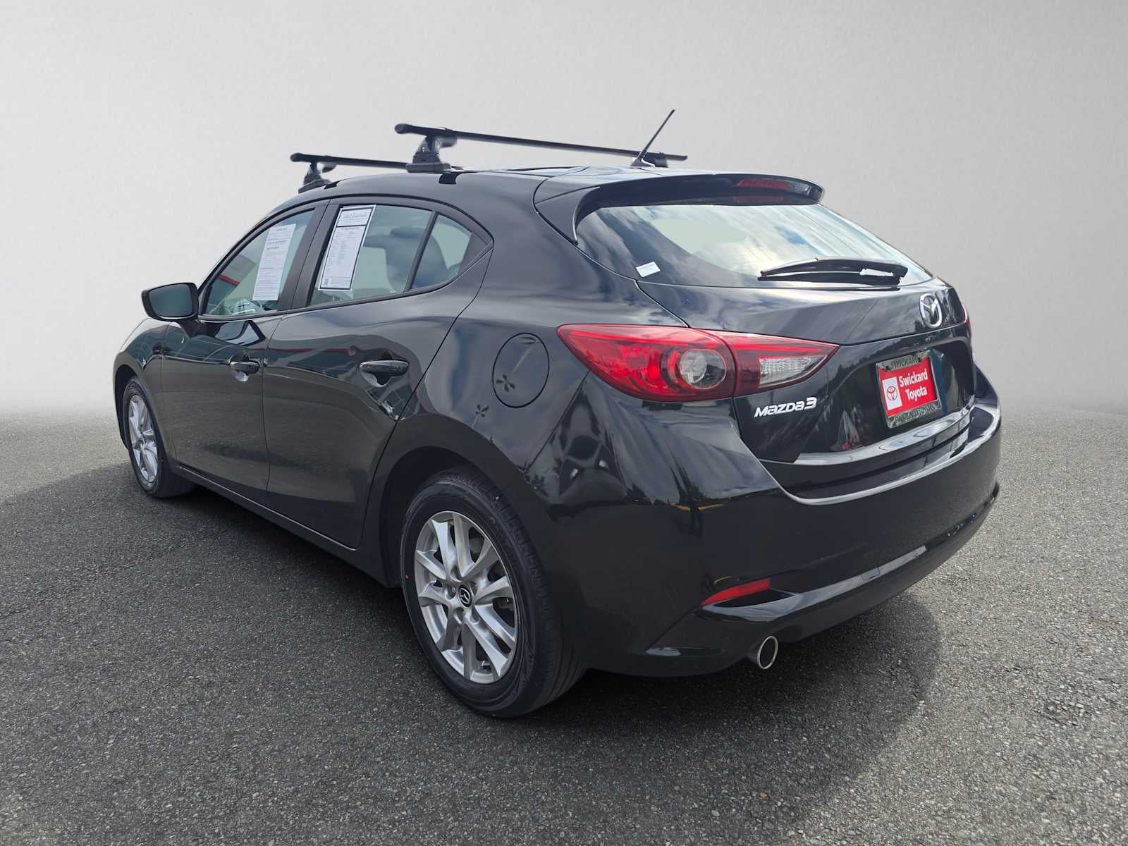 2017 Mazda Mazda3 5-Door Sport
