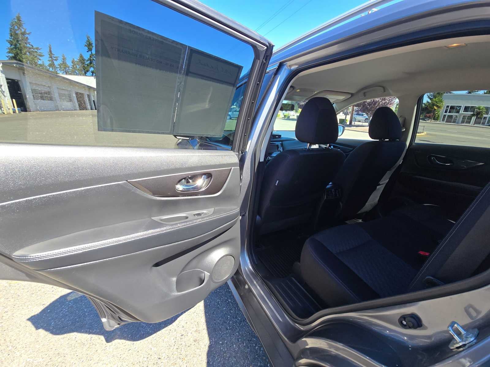 2018 Nissan Rogue SV