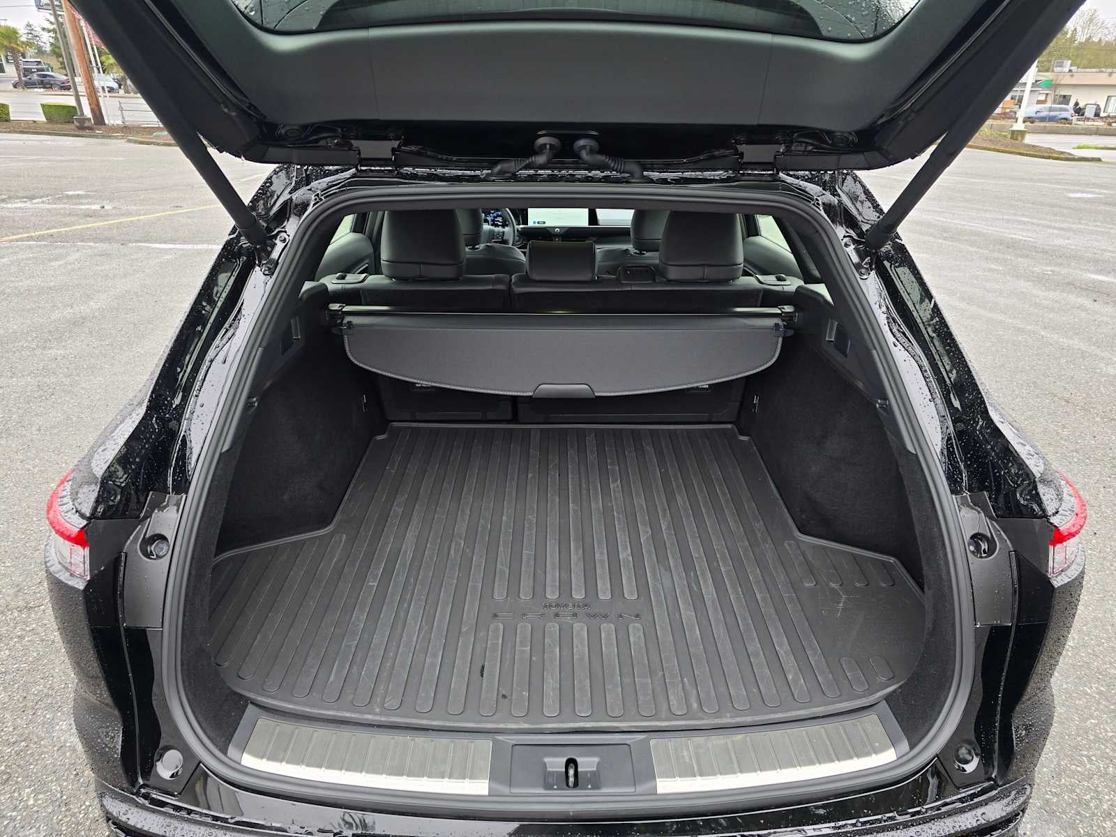 2025 Toyota Crown Signia XLE