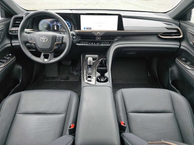 2025 Toyota Crown Signia XLE