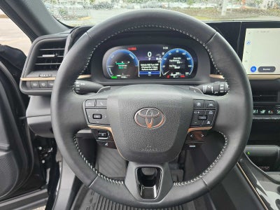 2025 Toyota Crown Signia XLE