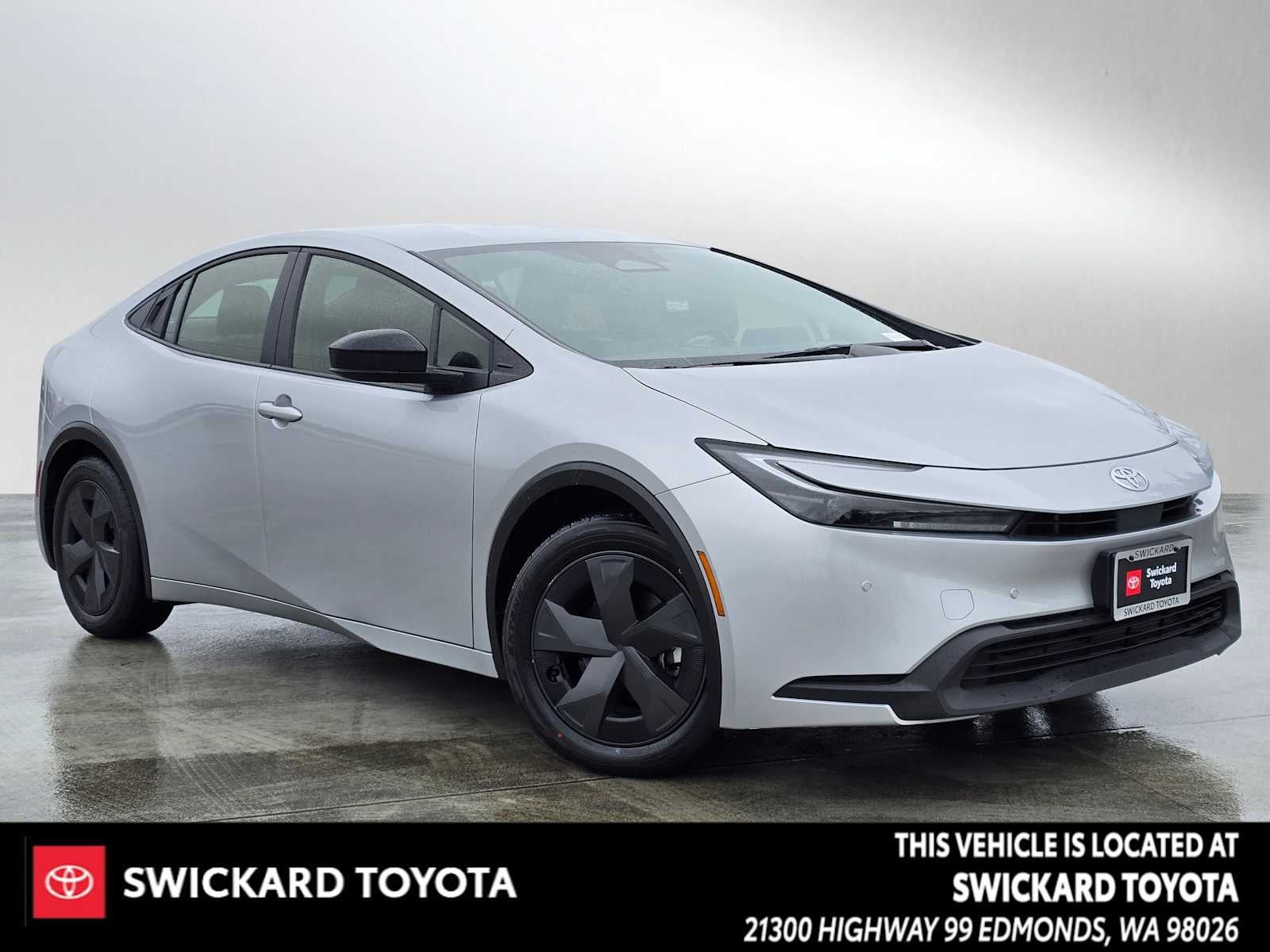 2024 Toyota Prius LE