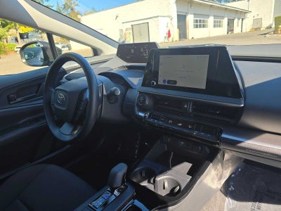 2025 Toyota Prius LE
