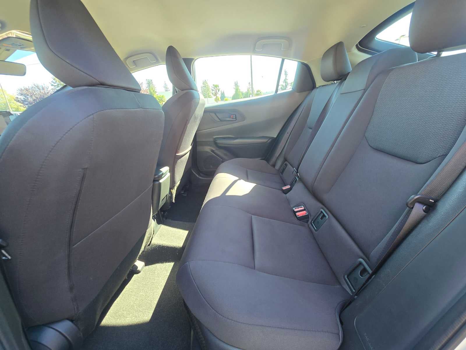 2025 Toyota Prius LE