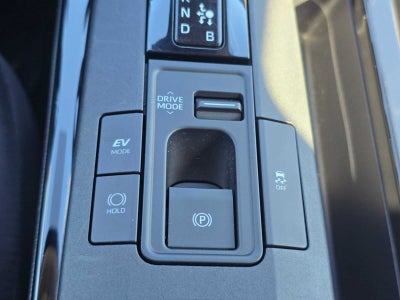 2025 Toyota Prius LE