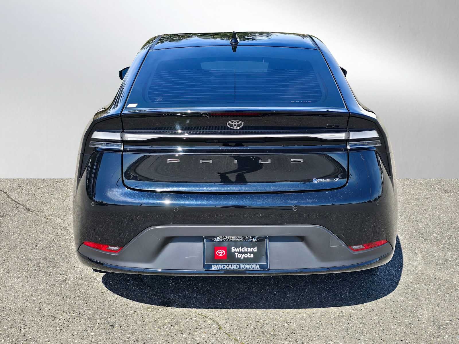 2026 Toyota Prius Plug-In Hybrid SE