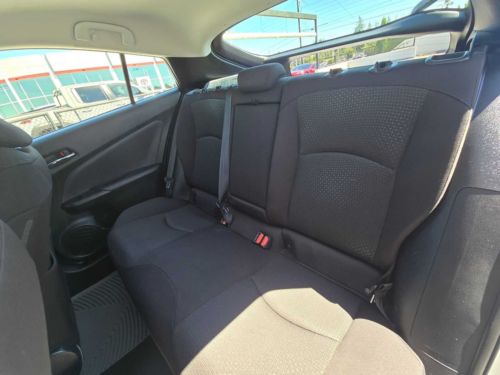 2021 Toyota Prius LE