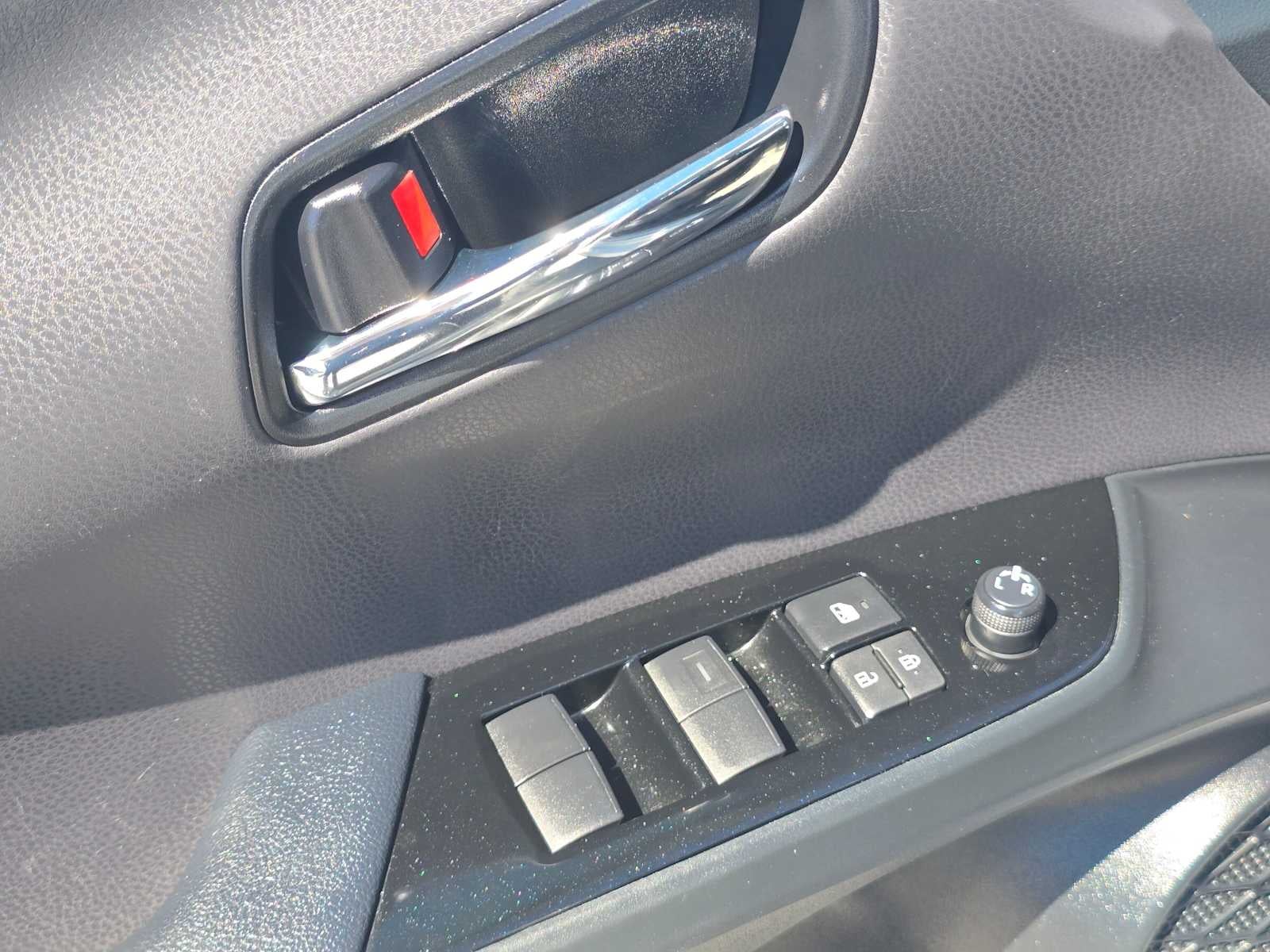 2021 Toyota Prius LE
