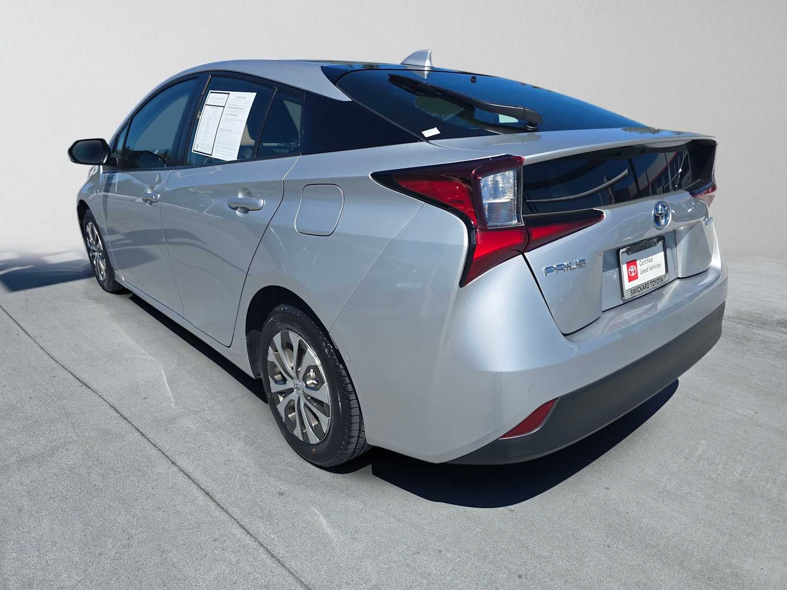 2021 Toyota Prius LE