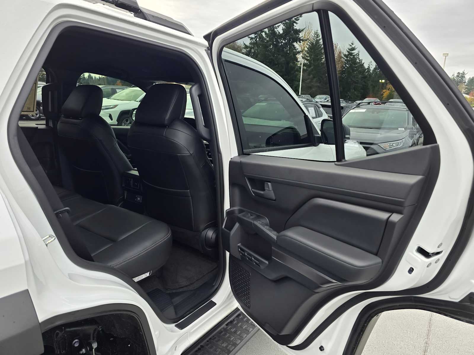 2025 Toyota 4Runner Hybrid TRD Off Road