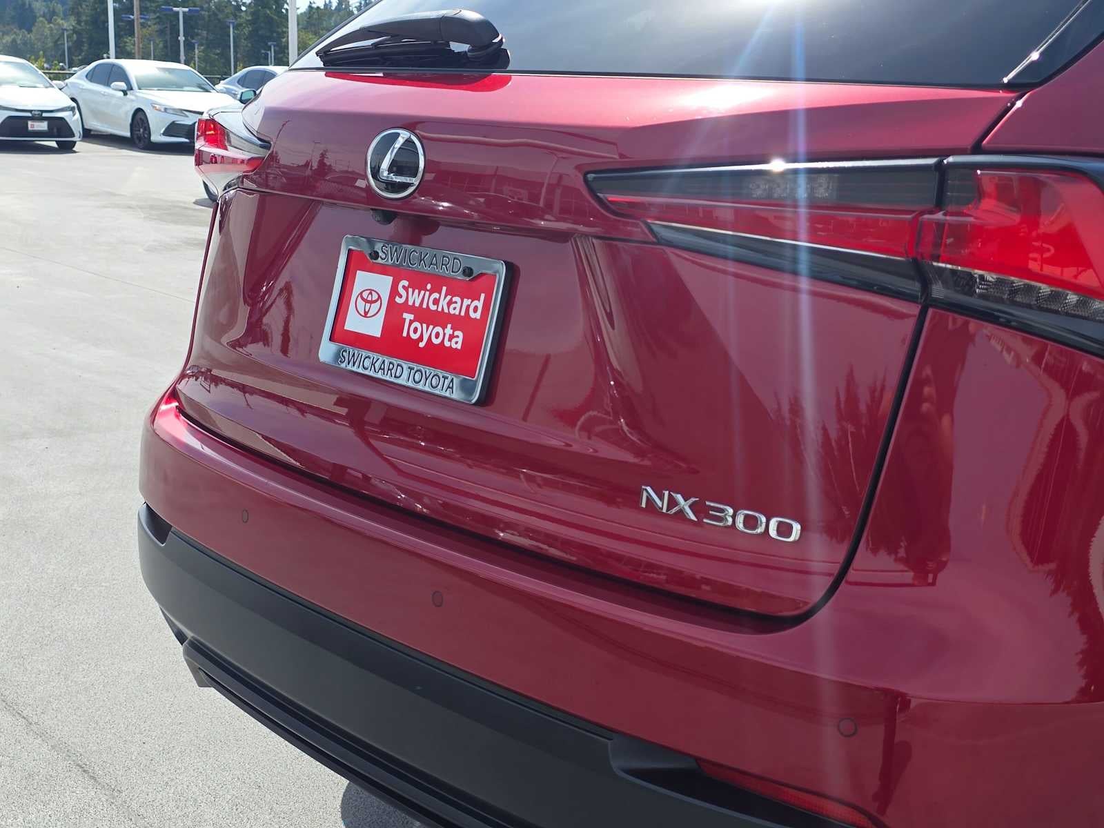 2021 Lexus NX 300 Luxury