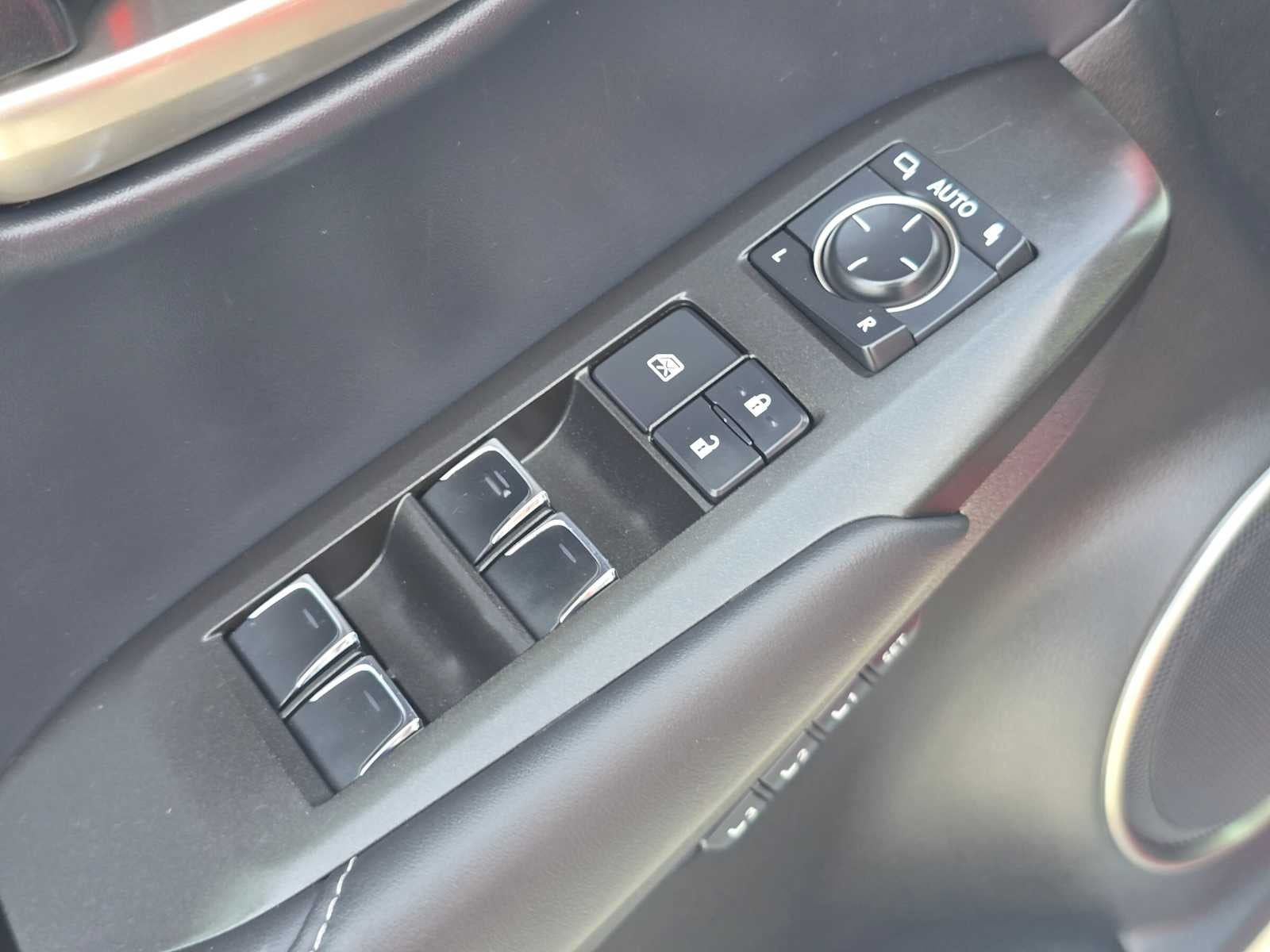 2021 Lexus NX 300 Luxury