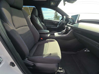 2023 Toyota RAV4 Hybrid SE