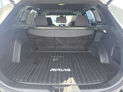 2023 Toyota RAV4 Hybrid SE