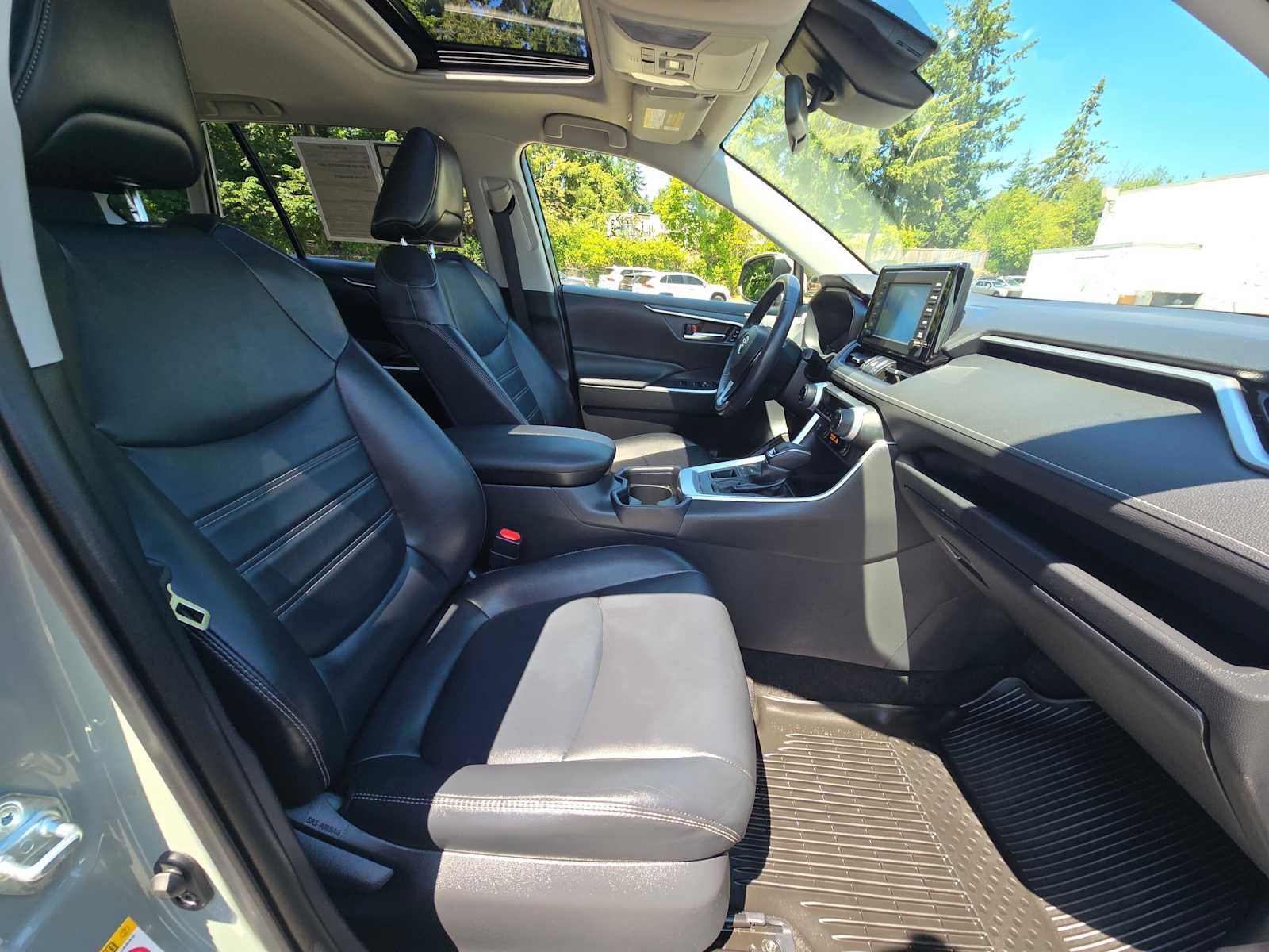 2019 Toyota RAV4 XLE Premium