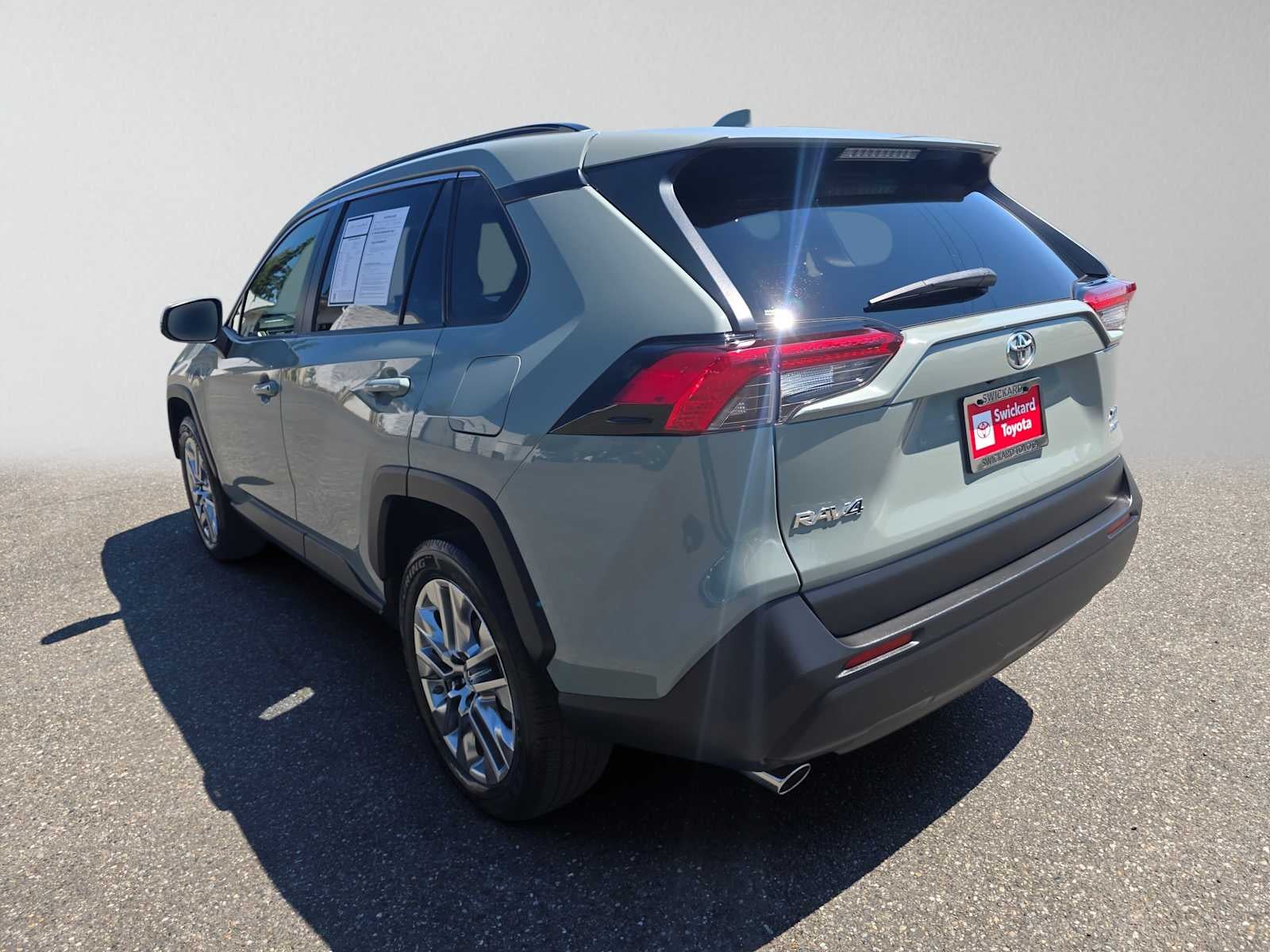 2019 Toyota RAV4 XLE Premium