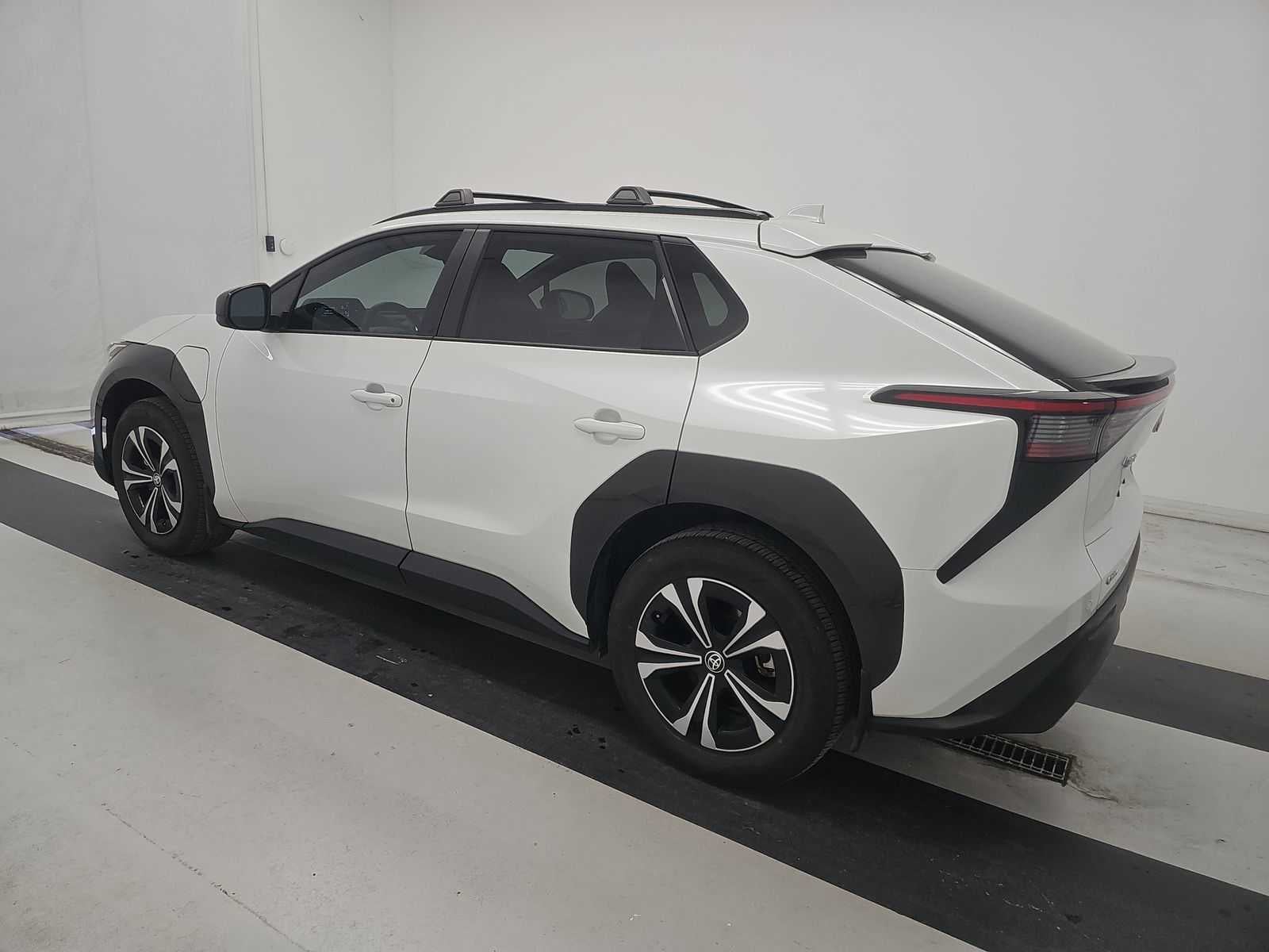 2024 Toyota bZ4X XLE