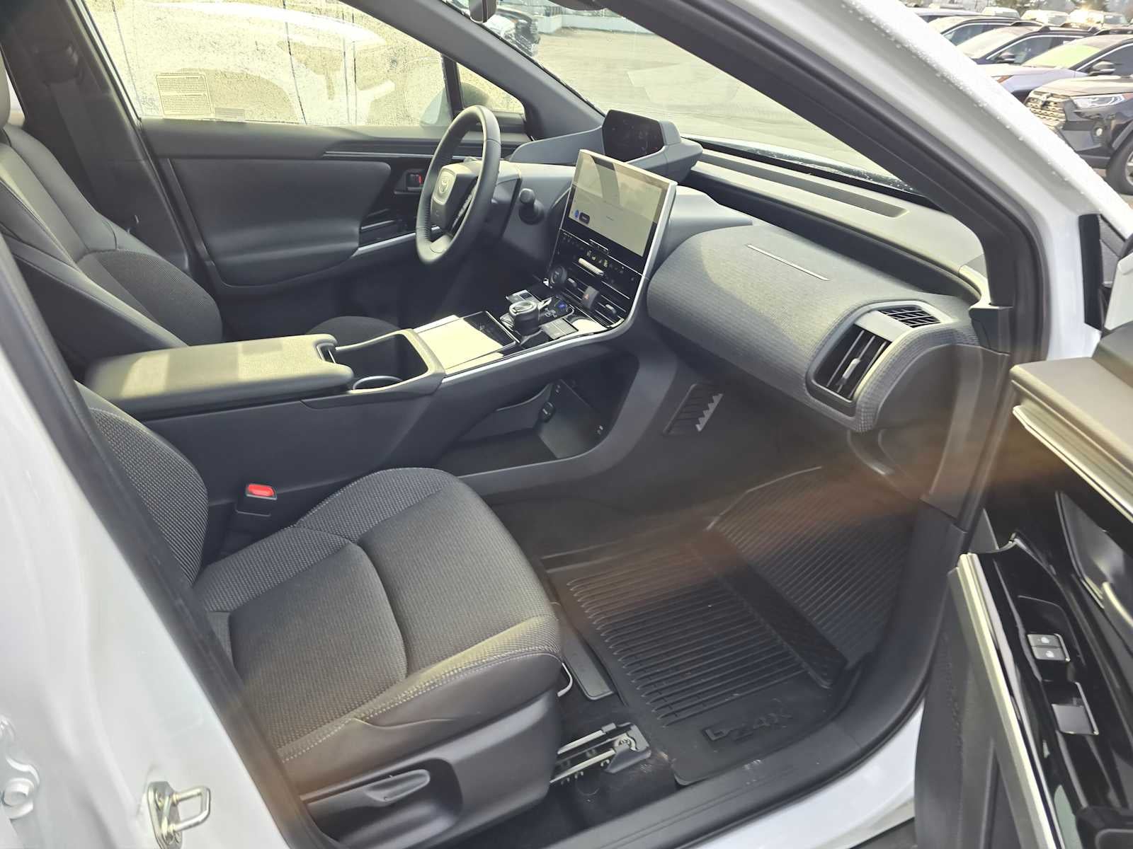 2025 Toyota bZ4X XLE