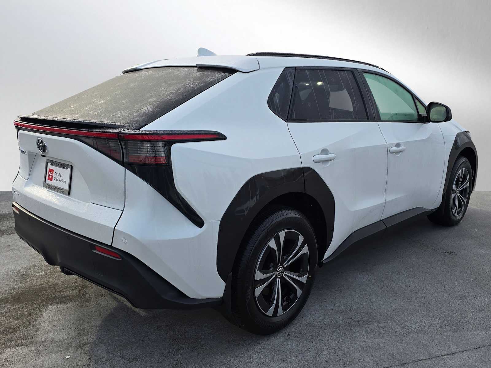 2025 Toyota bZ4X XLE