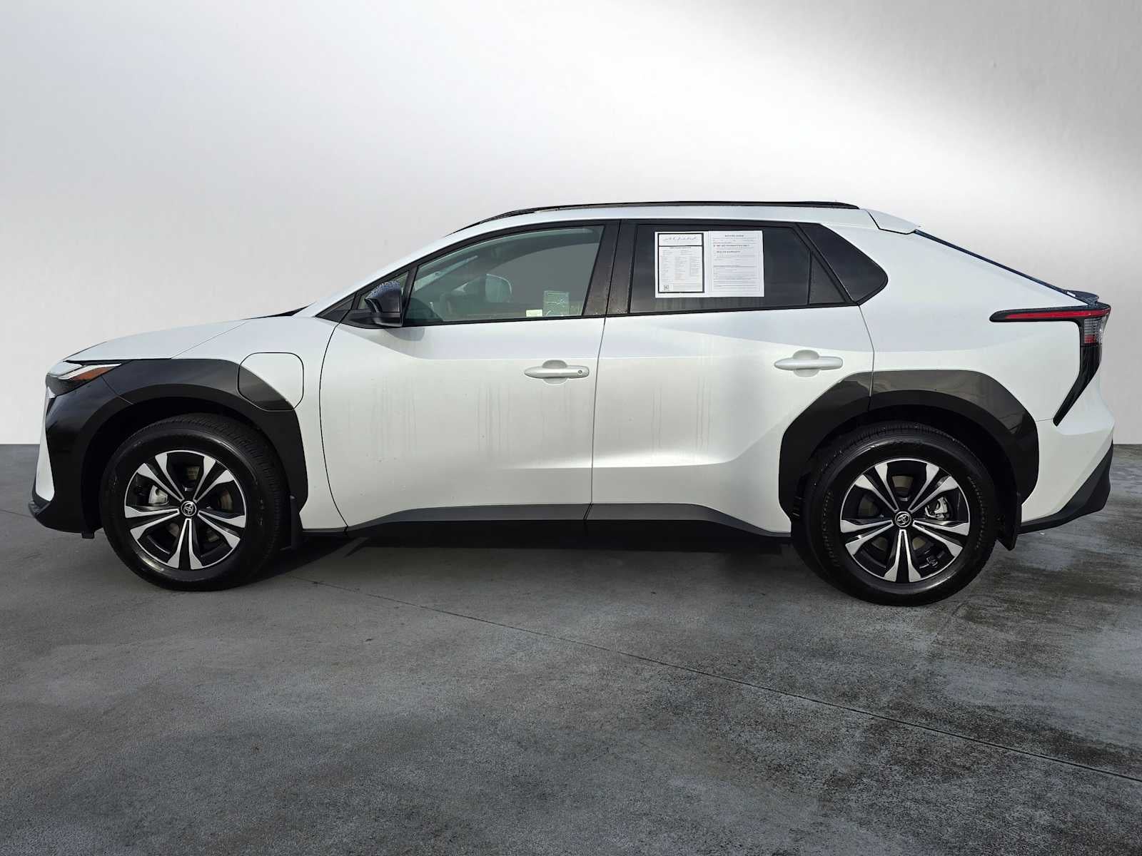 2025 Toyota bZ4X XLE