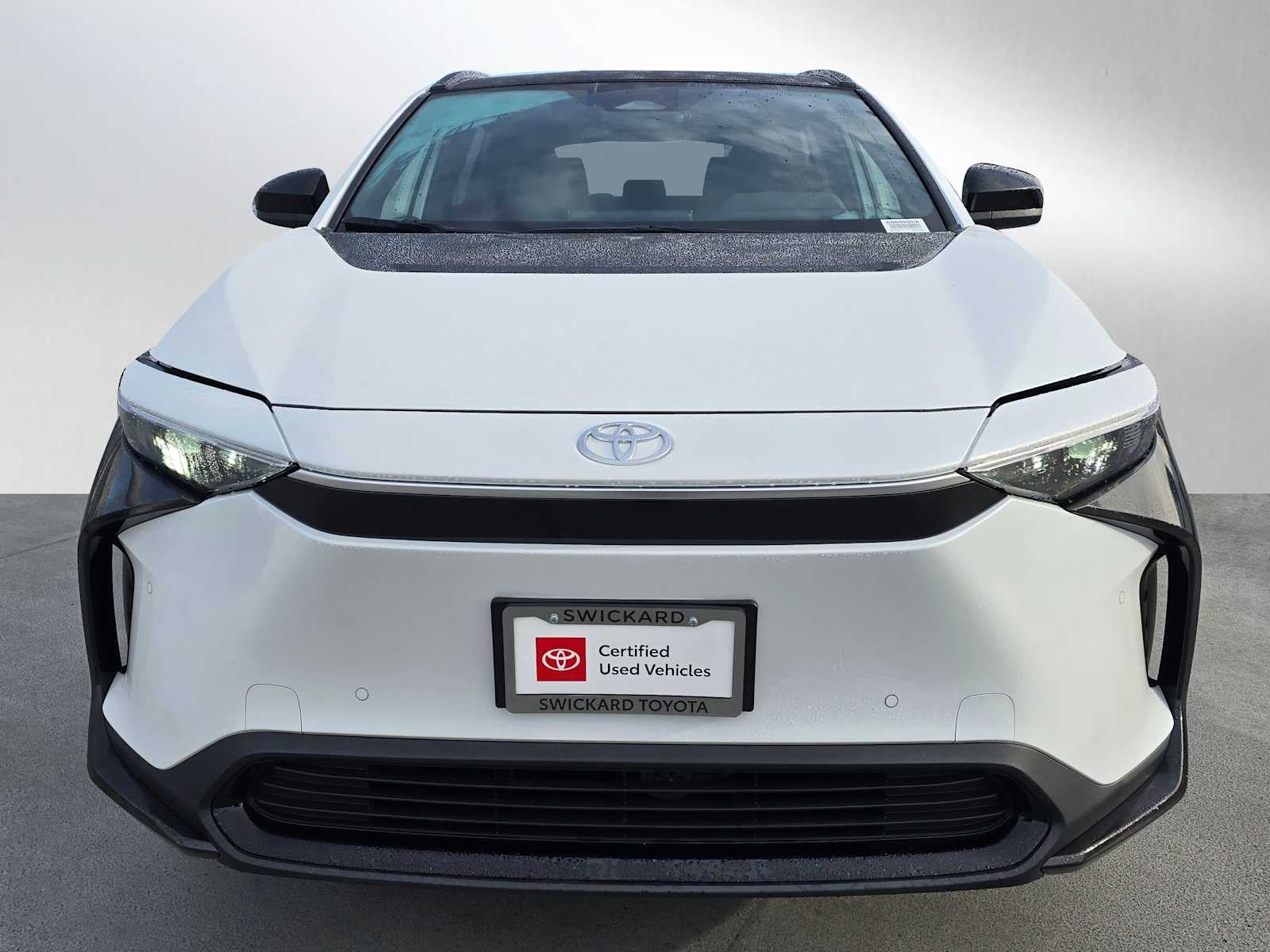 2025 Toyota bZ4X XLE