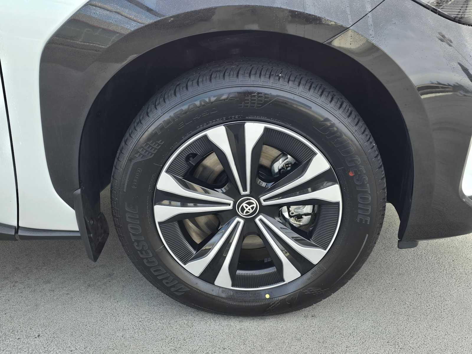 2025 Toyota bZ4X XLE