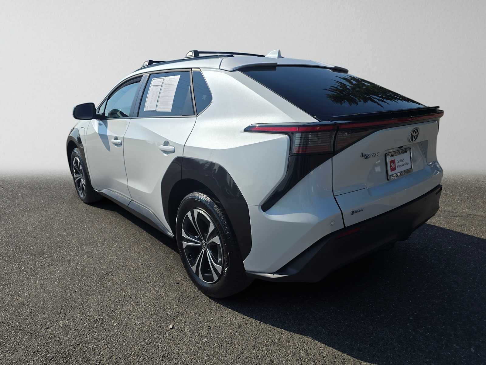 2025 Toyota bZ4X XLE