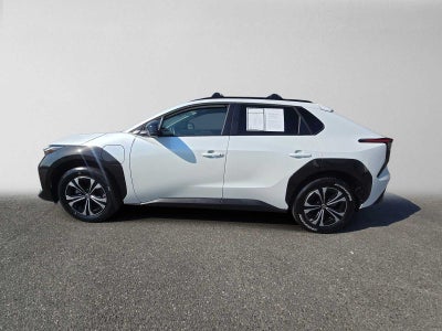 2025 Toyota bZ4X XLE