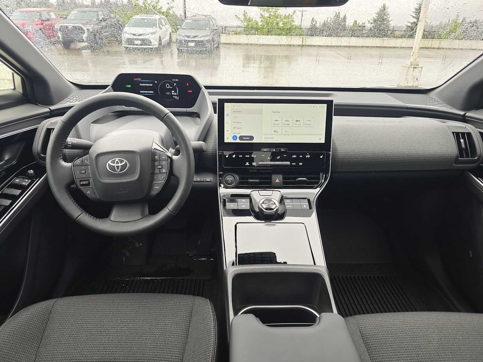2025 Toyota bZ4X XLE