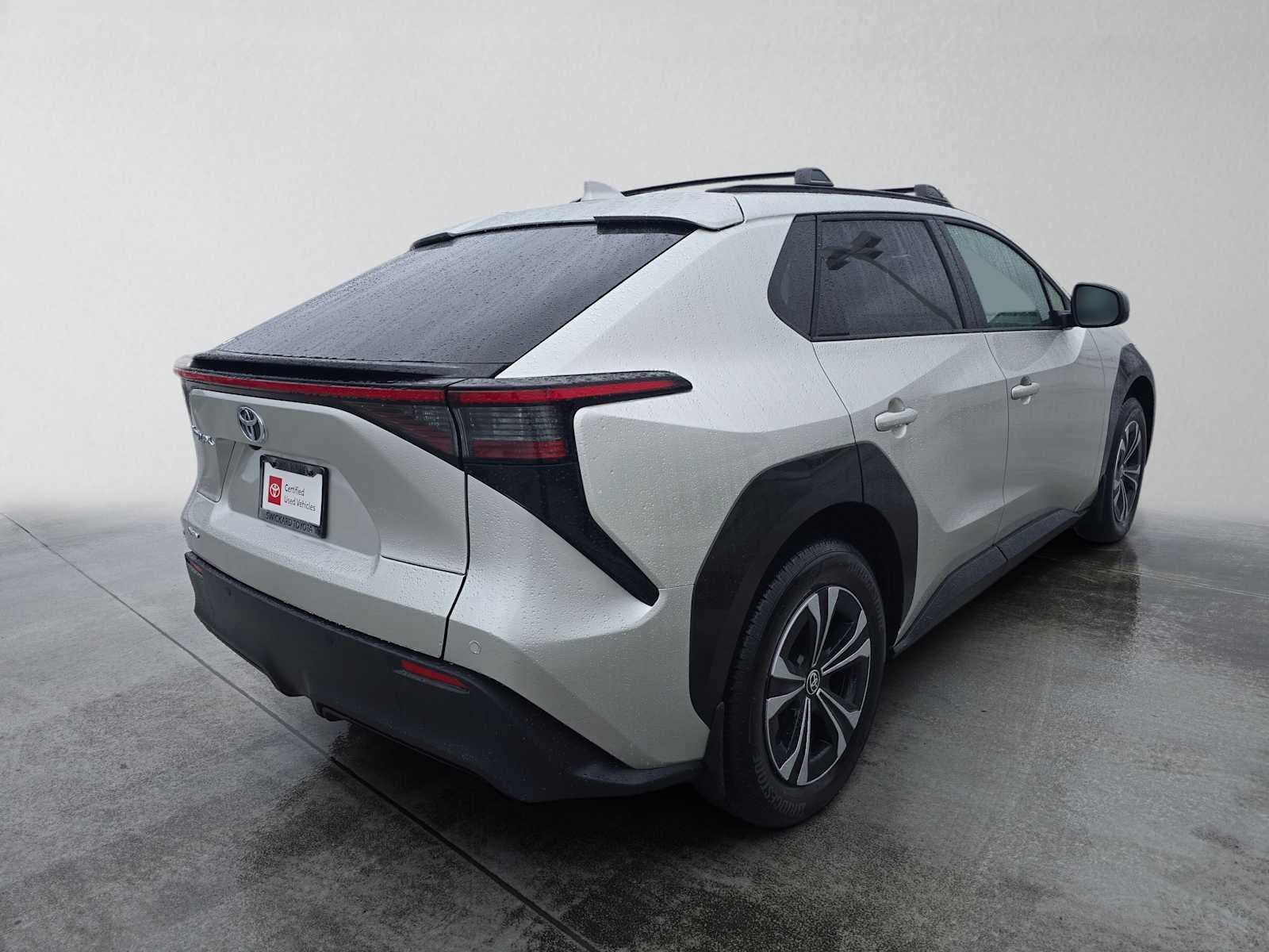 2025 Toyota bZ4X XLE