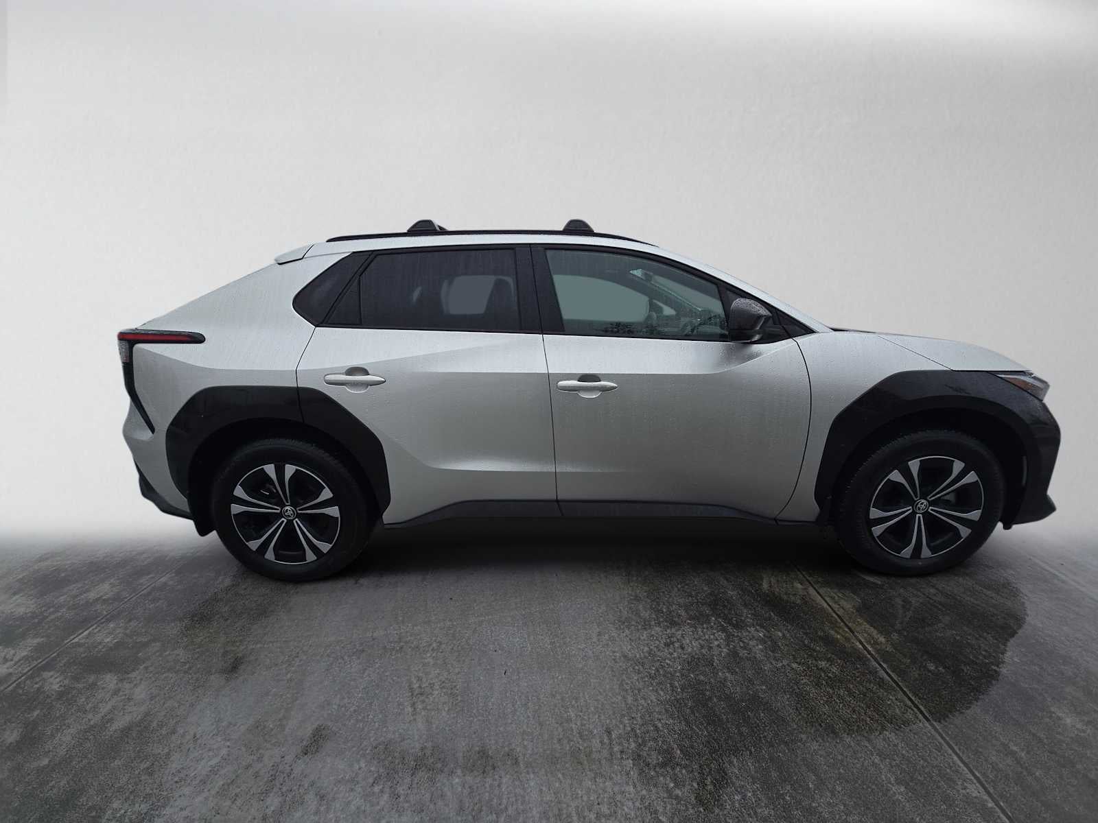 2025 Toyota bZ4X XLE