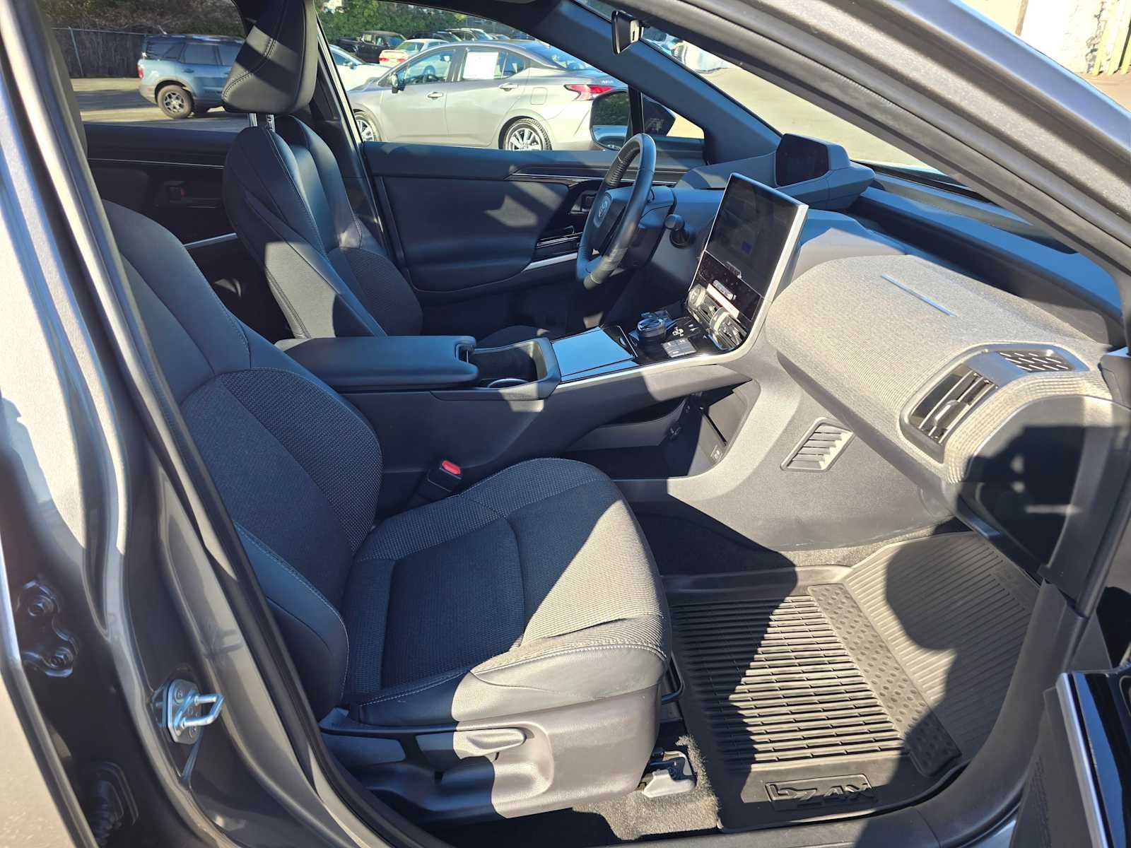 2025 Toyota bZ4X XLE